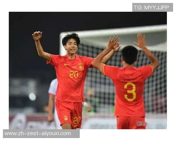 杨铭锐拼到抽筋，1场确定主力 大连4将防止停赛 佩尼亚高球商躲越位